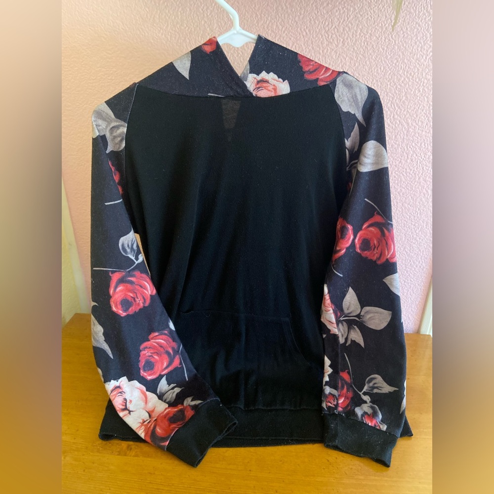 Black Rose Sleeve Hoodie Size Medium Women’s